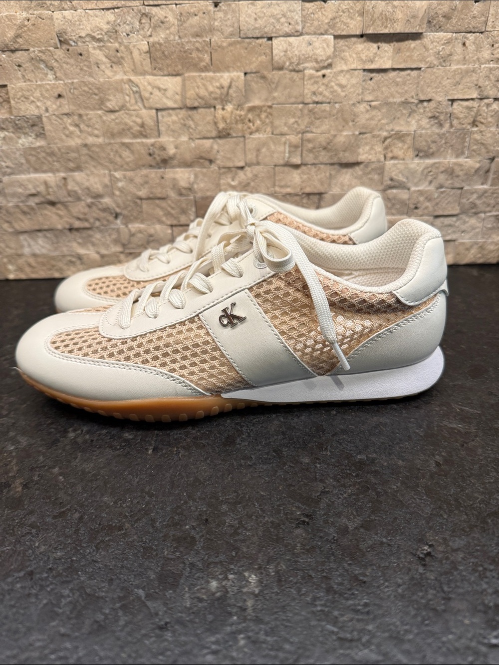 Calvin Klein Cream and Beige Mesh Low-Top Sneakers